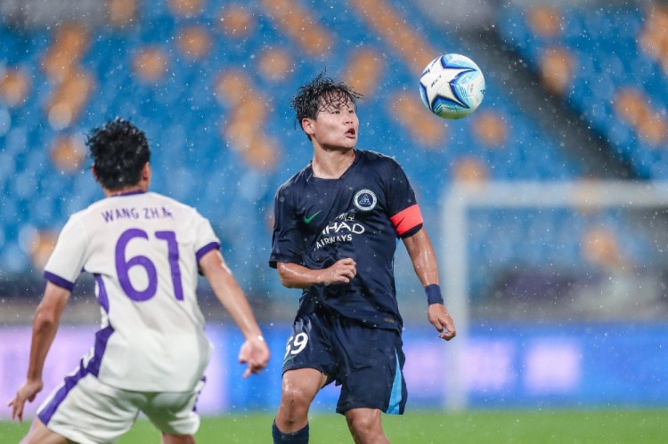 泽瓦里罗传射建功，深圳U20暴雨中客场1-1逼平天津