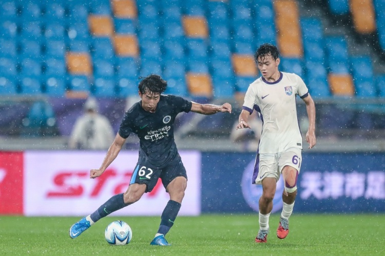 泽瓦里罗传射建功，深圳U20暴雨中客场1-1逼平天津
