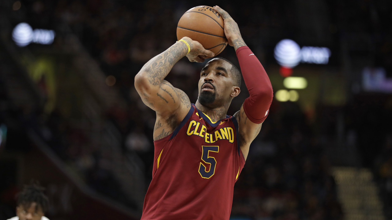 十年回眸：2016年骑士冠军队成员现状——詹姆斯第22次全明星 欧文伤停 JR攻读硕士