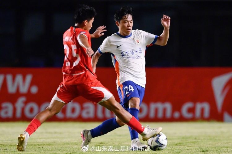 山东泰山5-0横扫广西恒宸 泽卡戴帽陈蒲李小恒破门 山东泰山5-0横扫广西恒宸 泽卡戴帽陈蒲李小恒破门