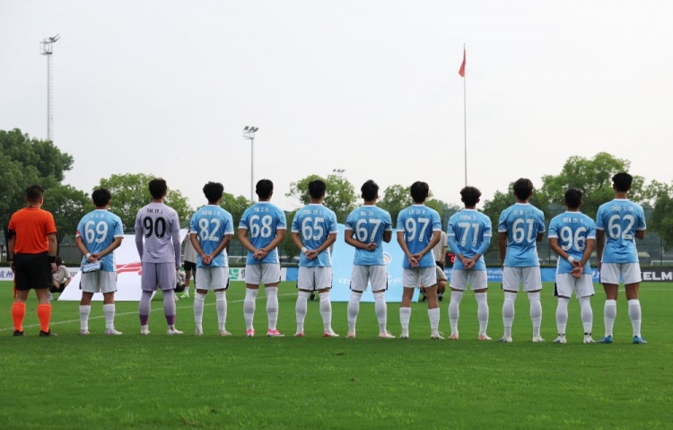 进攻屡遭封堵 深圳新鹏城U20客场0-2浙江U20