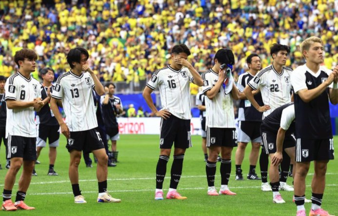 95分钟绝杀出局，日本队赛后集体反思：与世界顶尖仍有很大差距