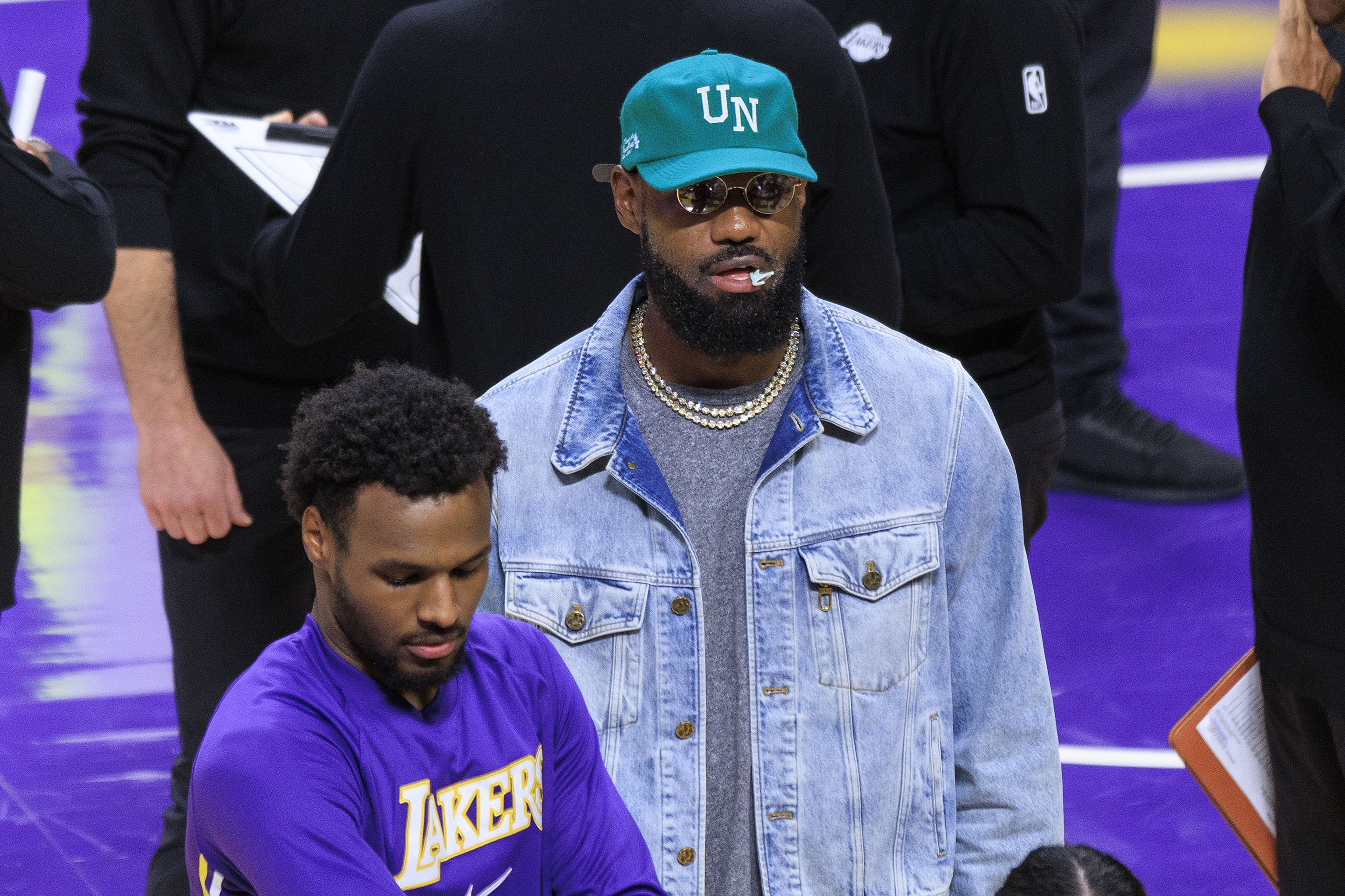 詹姆斯首度回应离队：家庭成决定关键 悬念不会拖太久