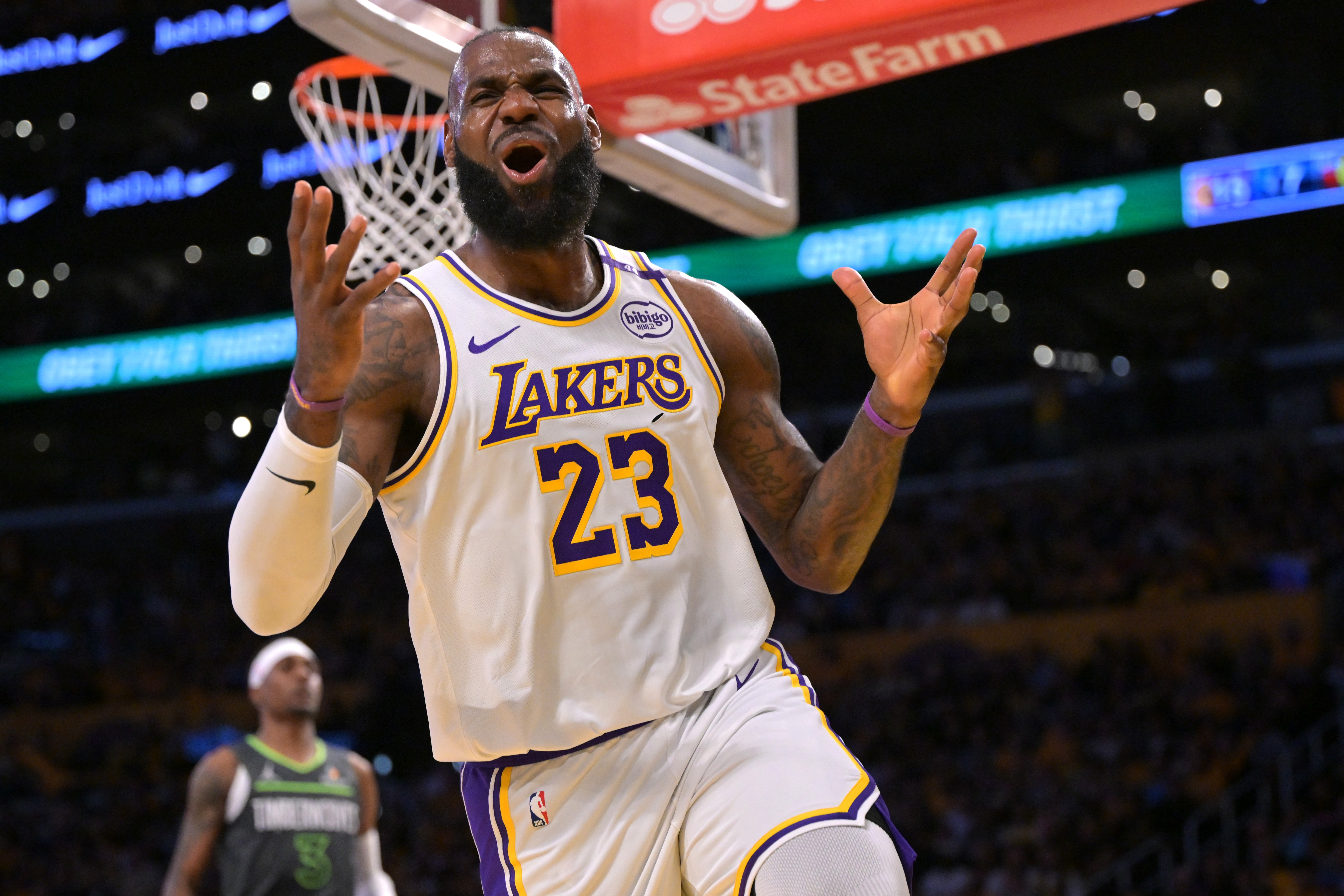夸梅·布朗嘲讽杰·威廉姆斯：拿Klutch Sports现金我就每天说詹姆斯是GOAT