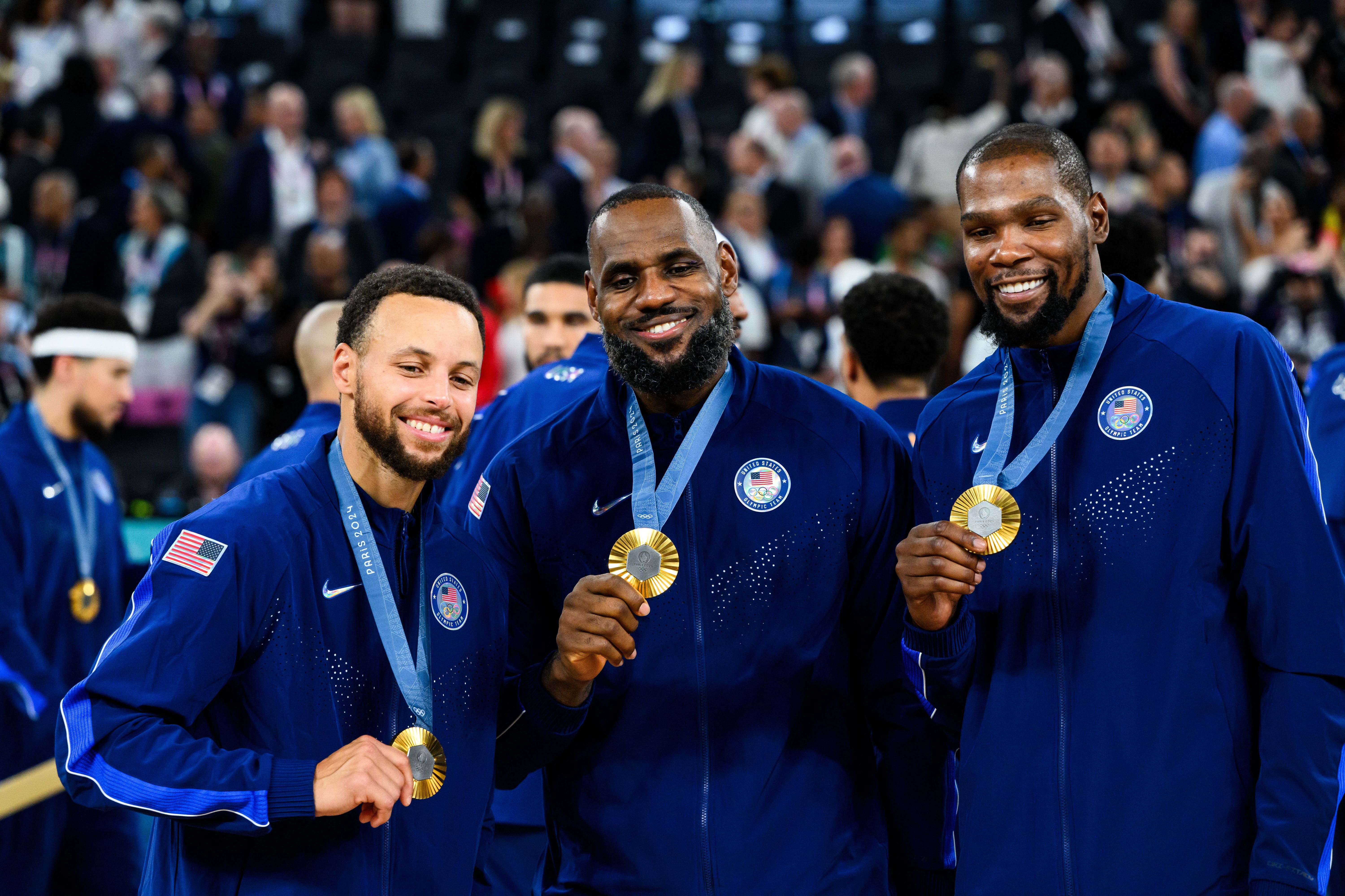 詹姆斯放弃加盟勇士 与库里联手计划搁浅 詹姆斯放弃加盟勇士 与库里联手计划搁浅