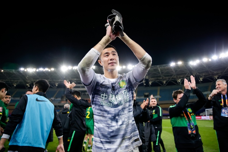 侯森8扑救助国安零封申花 客场3-0完胜