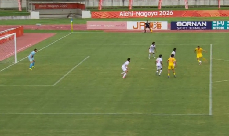 半场-U23国足0-0伊朗U23 U23国足控球率仅三成，3脚打门0射正